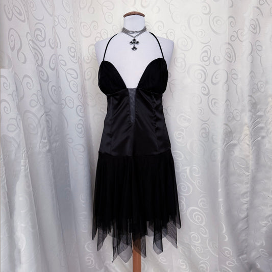 00’s Gothic witchy black dress with tulle pointy skirt 🦇🌀