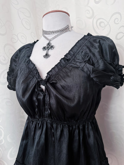 00’s Dark Coquette/Horrir protagonist black satin top 🕷️