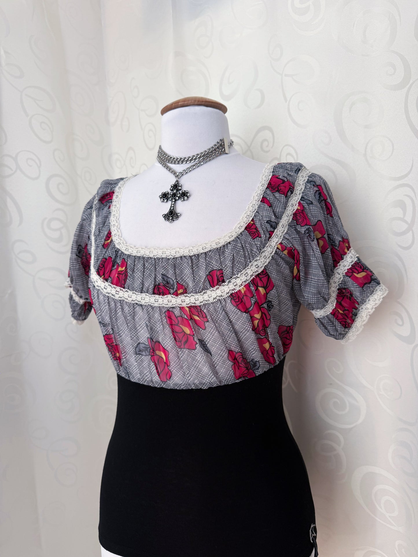 00’s Fornarina coquette top 🍓
