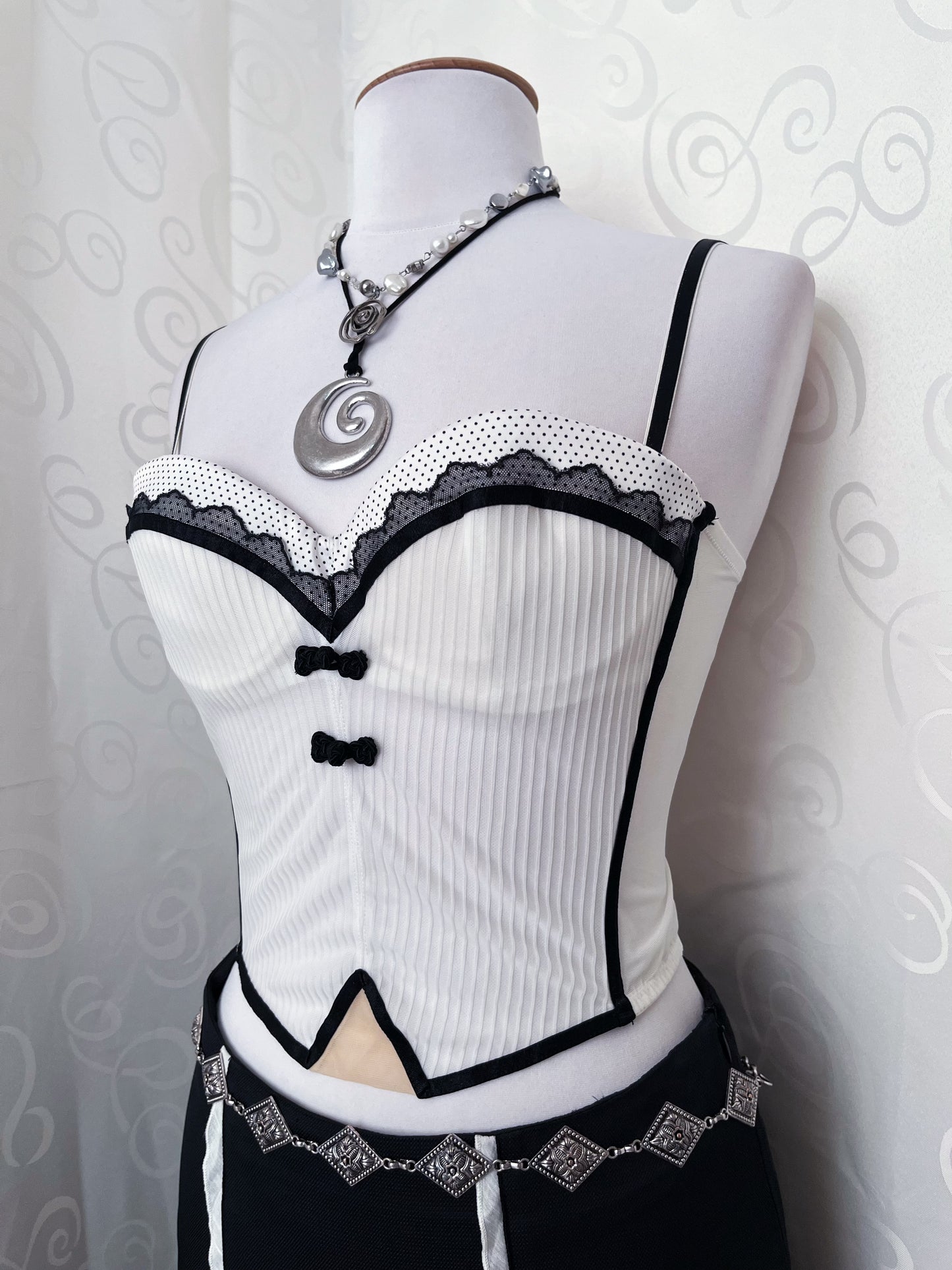 Rosy crop white polka corset top 🌀