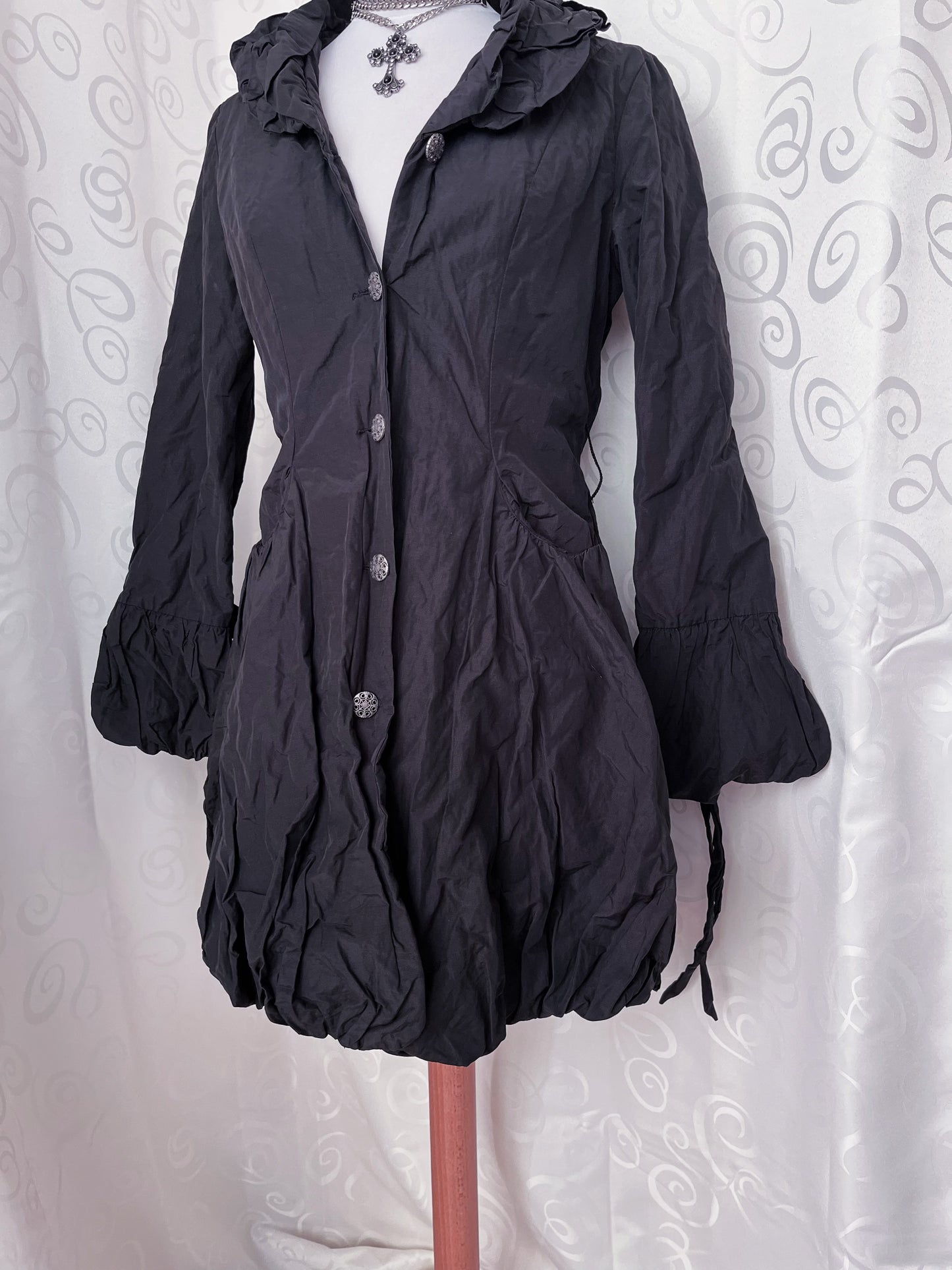 00’s Gothic / Jirai Kei light black coat with ruffle details 🌀🕷️