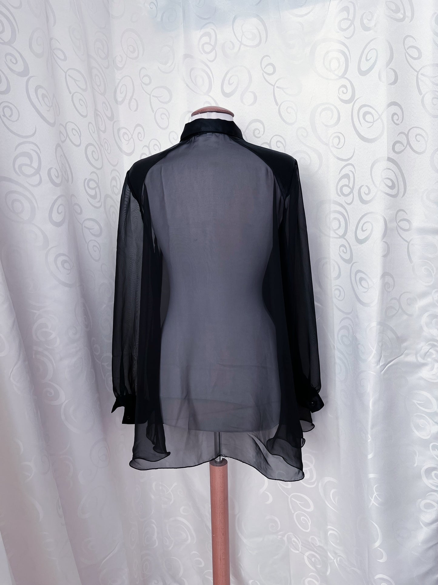 00’s whimsy black mesh shirt 🕷️