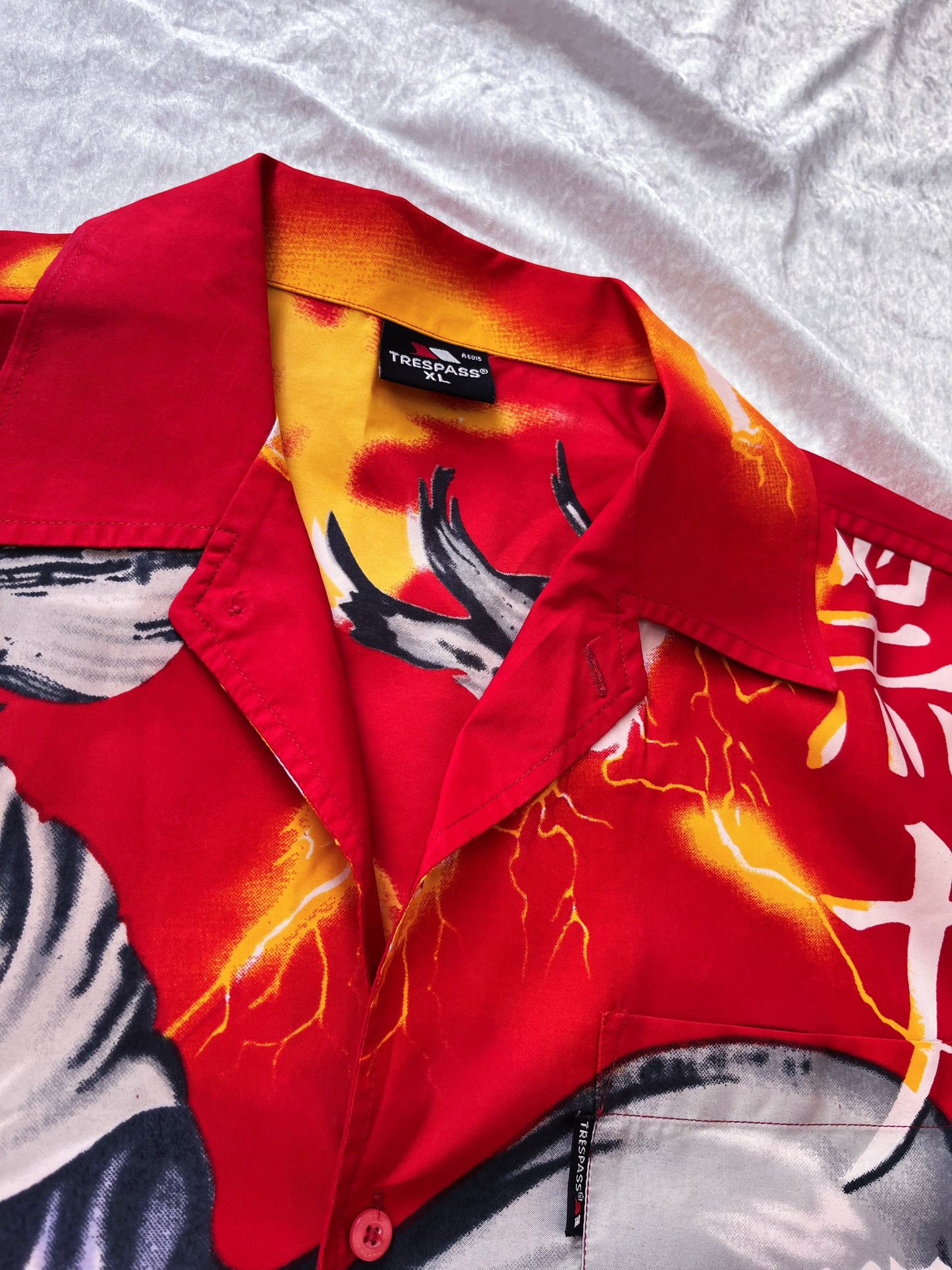 Insane vintage rare Samurai shirt 🍥🗡️