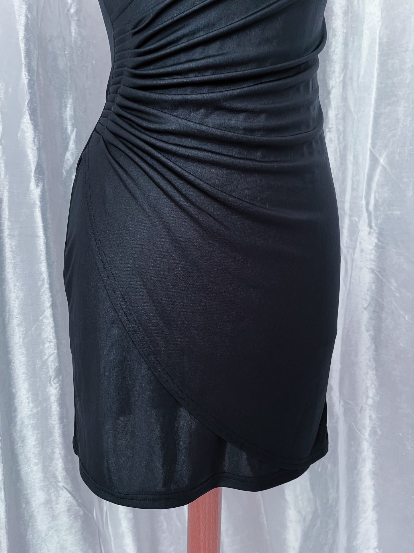 Hot little black dress ˚₊‧⁺⋆♱