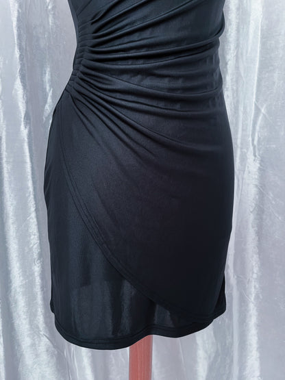 Hot little black dress ˚₊‧⁺⋆♱