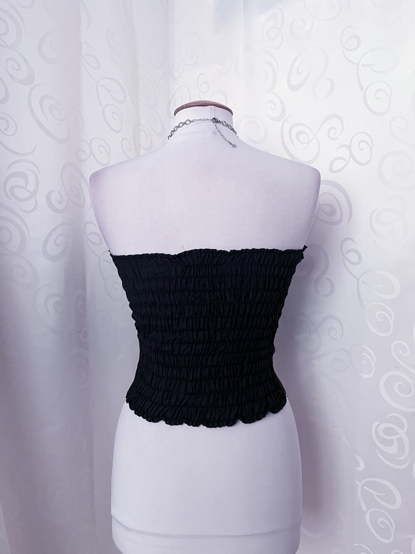 00’s black tube top 🖤♠️