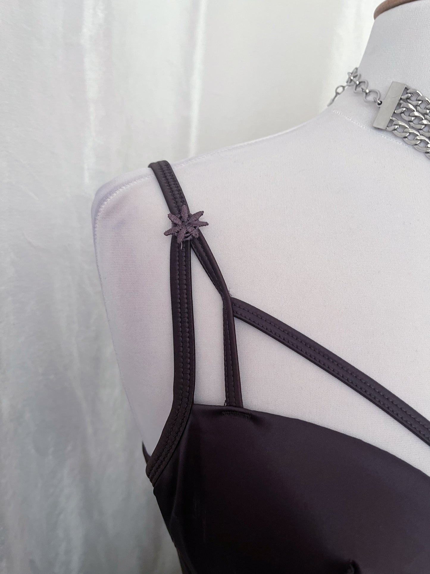 Dark brown crop corset top 🤎🐌