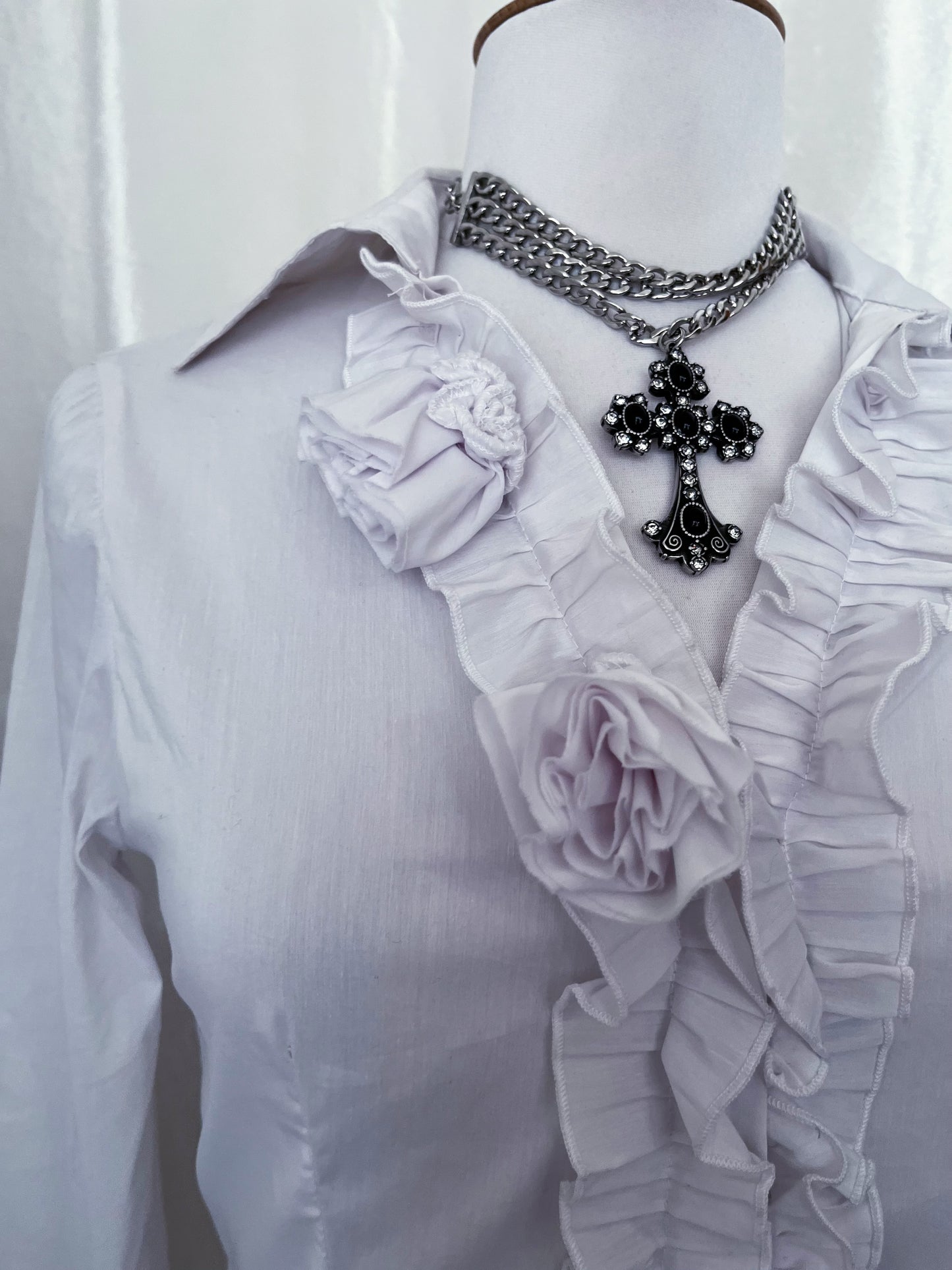 Gothic/Coquette white ruffle shirt with rose details 🌹🪽