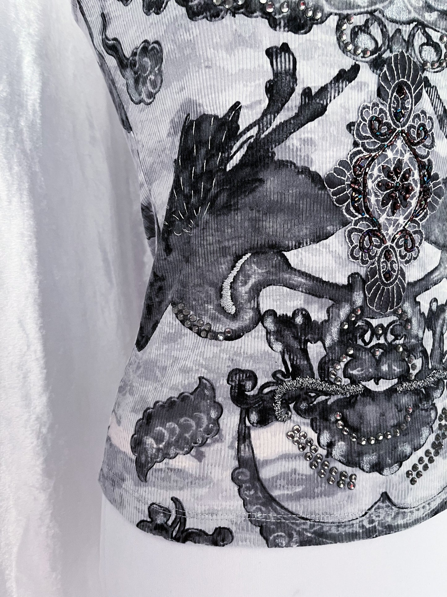 Y2K style graphic & beaded tank top ✨