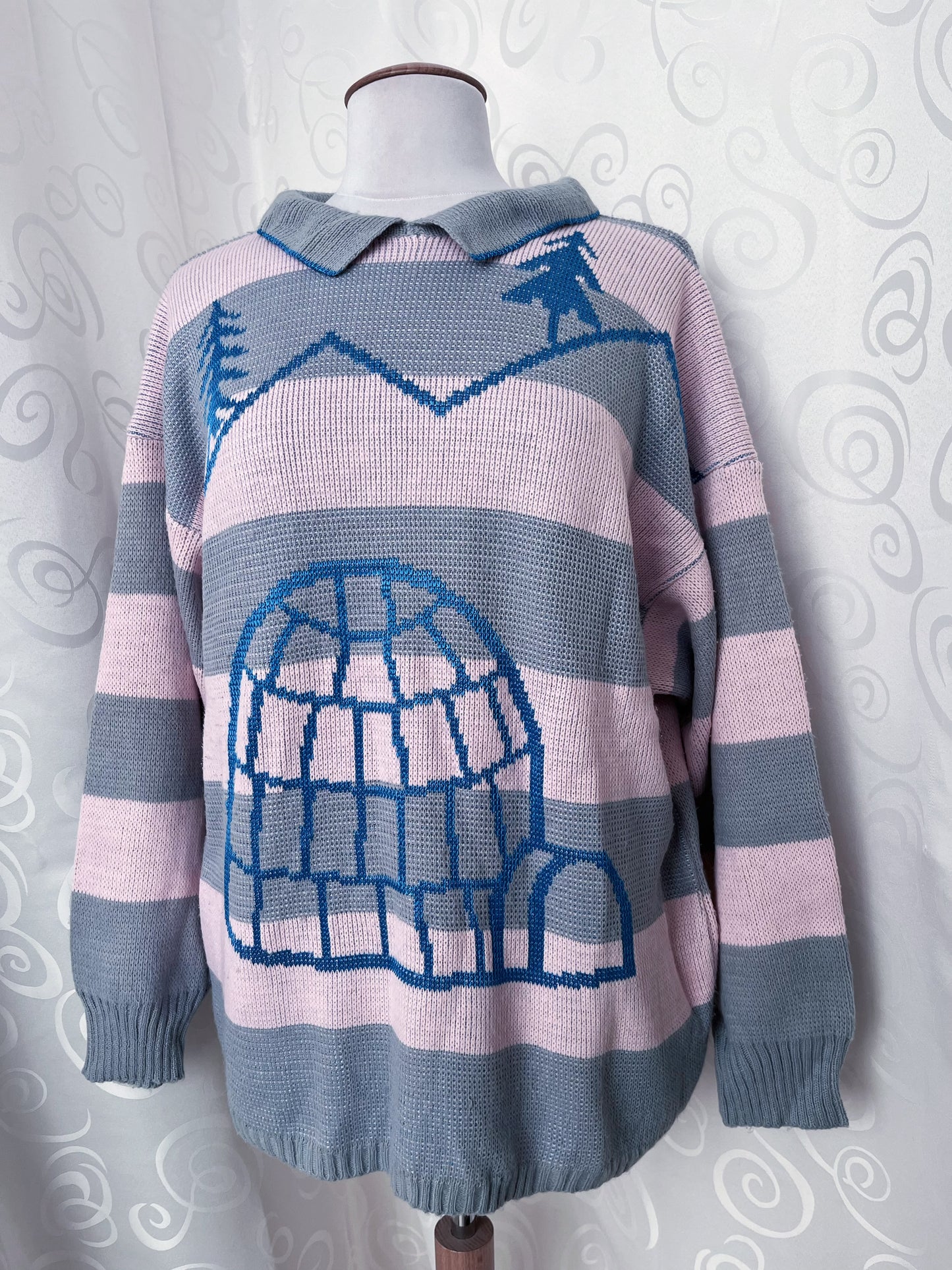 00’s cutecore striped wool sweater with embroidered Igloo detail 🐧❄️