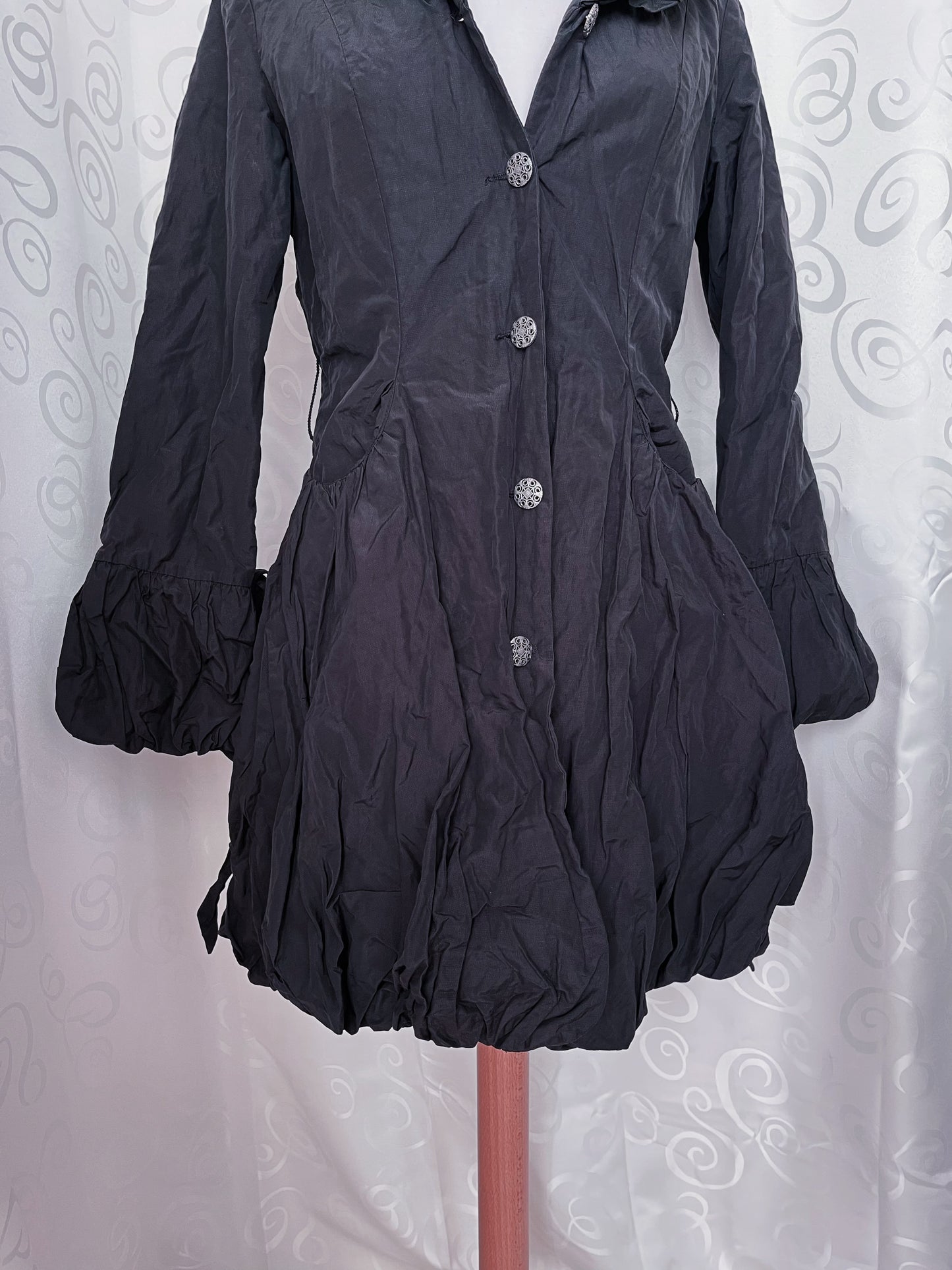 00’s Gothic / Jirai Kei light black coat with ruffle details 🌀🕷️