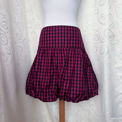 Iconic emo/scene checked balloon skirt 🎀🎸