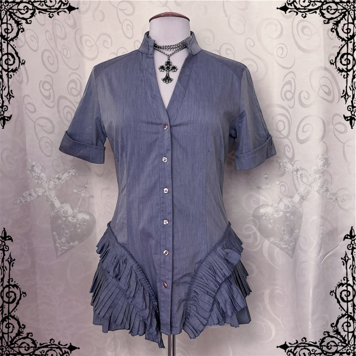 00’s whimsy/jirai kei lilac shirt with pleated details 🪻
