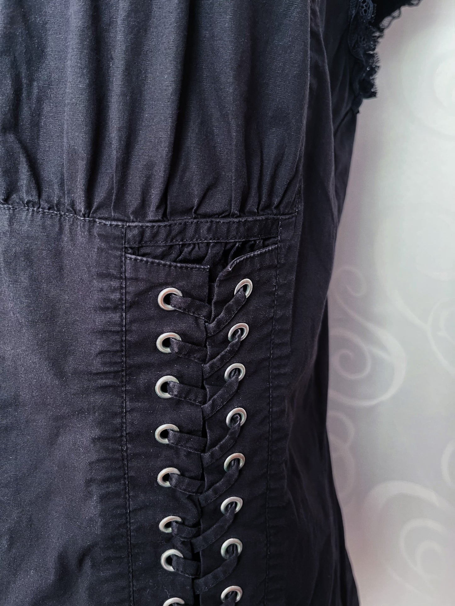 00’s gothic black cotton shirt with lace-up details 🦇🕷️