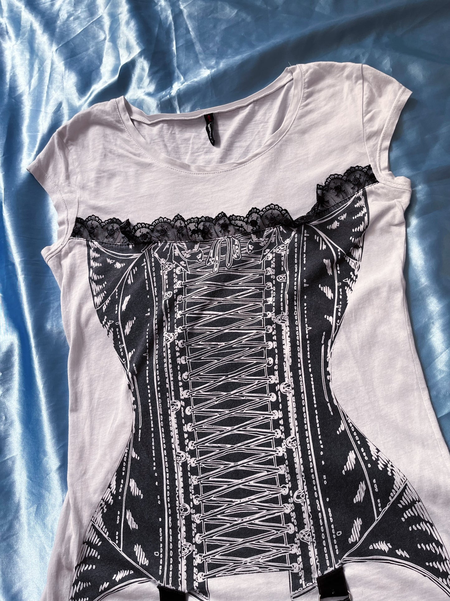 ♱Y2K Alt corset print tee with garter details♱