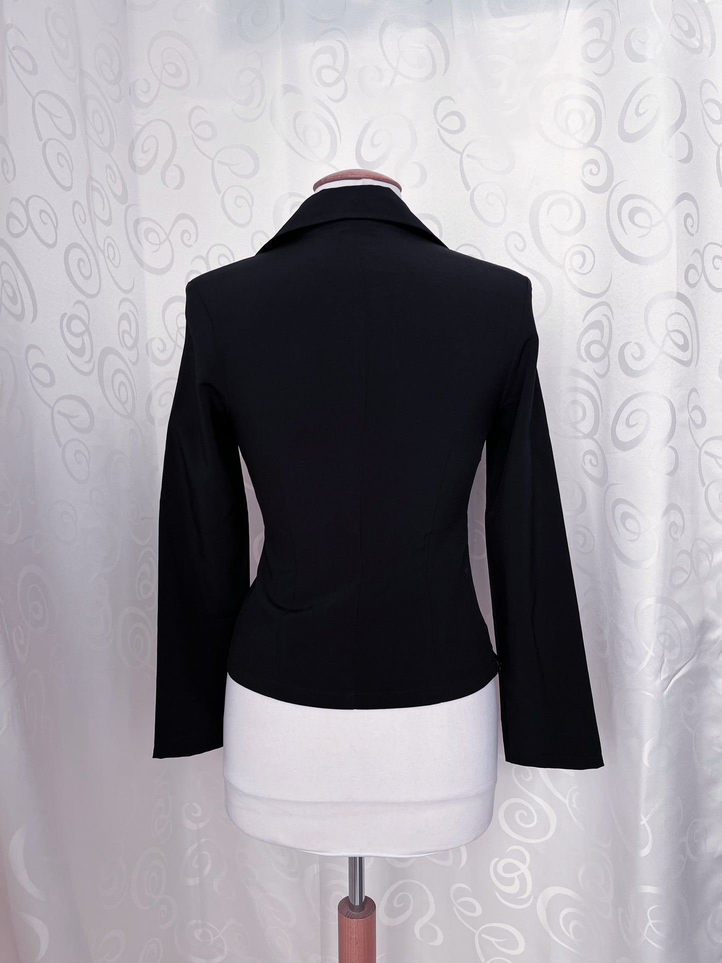 Gothic/Jirai Kei ruffle top 🕷🫀