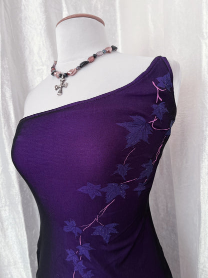 00’s purple night dress with glittery leaves detail 🍂🦄