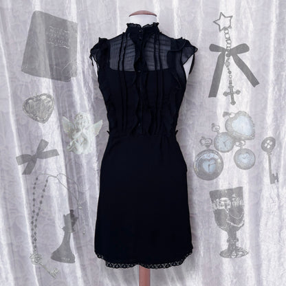 Gothic lolita mesh dress with ruffle details 💜🌀