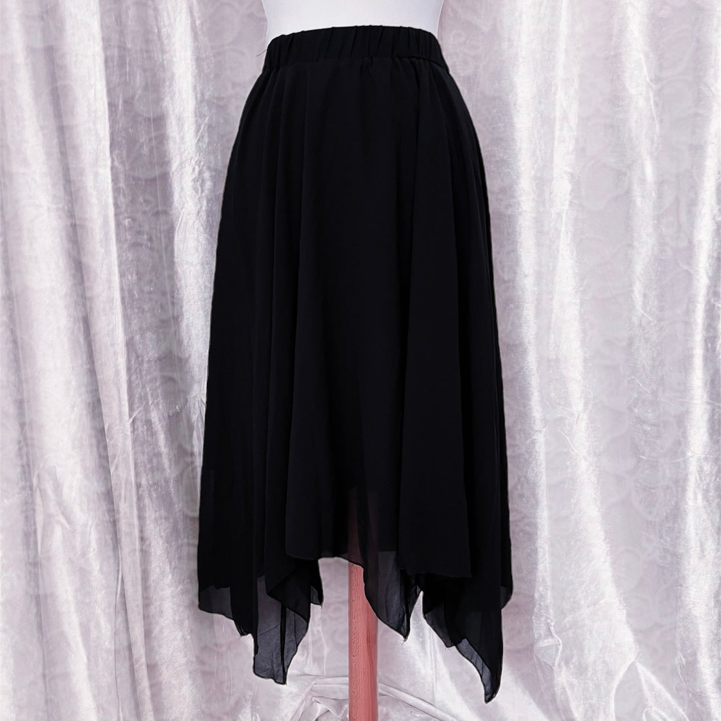 Stunning mesh witchy skirt 🧙🏻