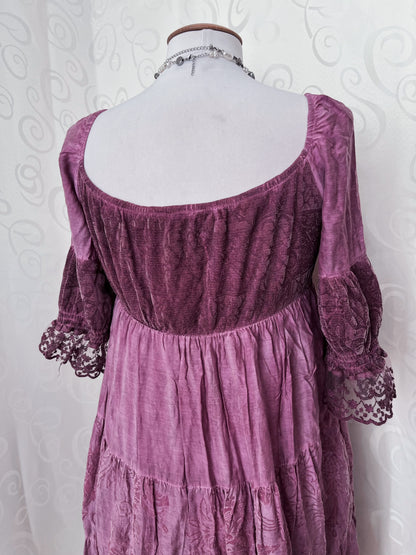 Beautiful whimsy medieval style rose off-shoulder dress 🎀🗡️