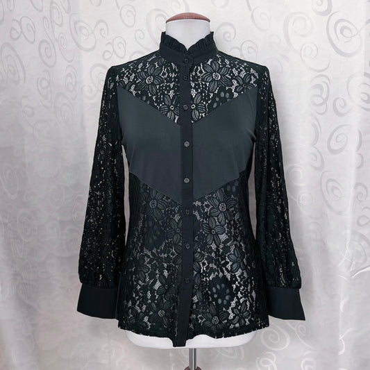 Gothic dark green lacey shirt 🧚🏾☠️