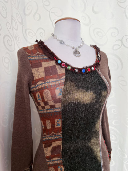 00's Whimsy Twee dress with beautiful egyptian design and faux mohair feel 🌒🍎
