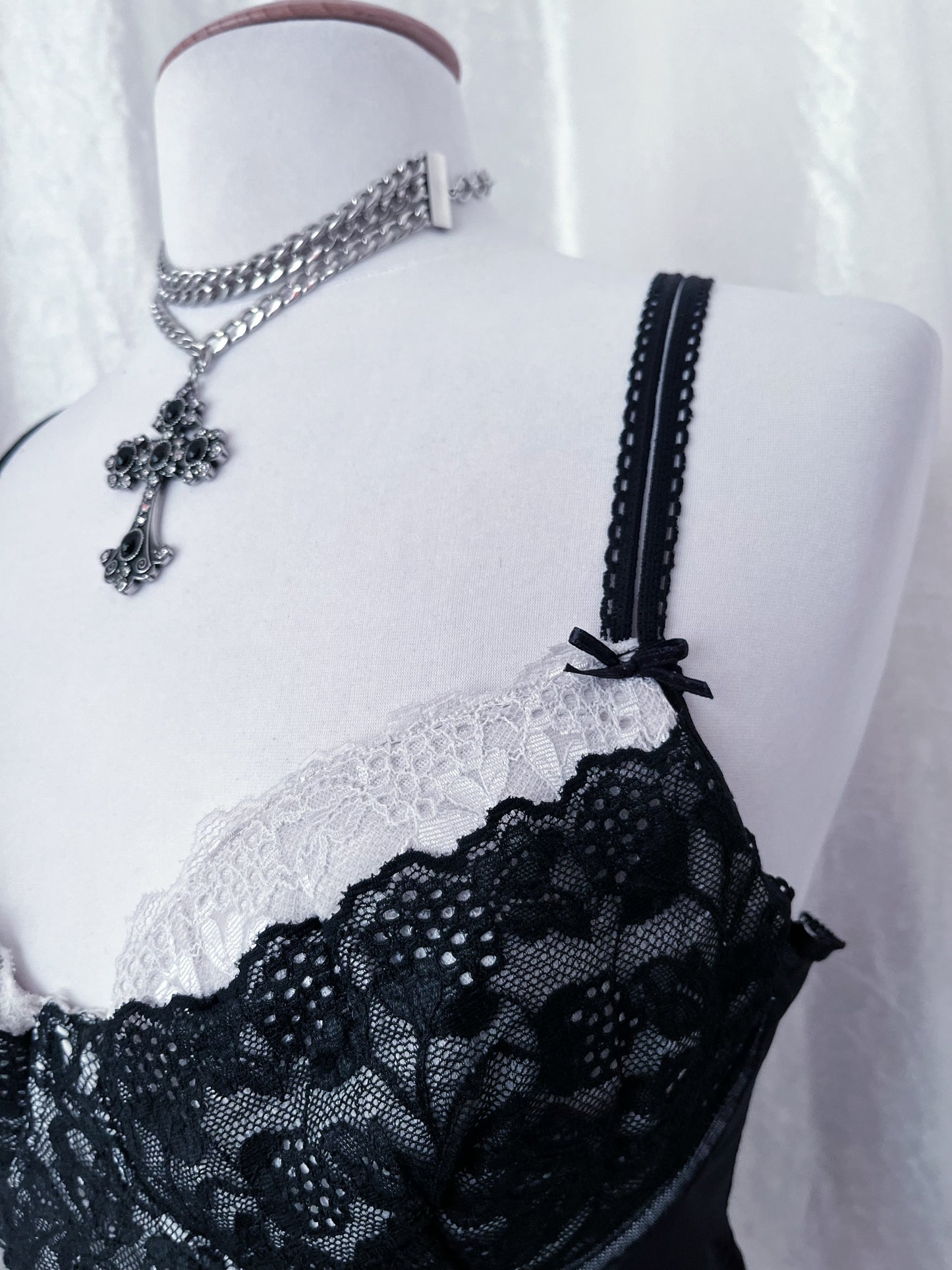 Gothic black & white bustier/corset top 🖤🦷