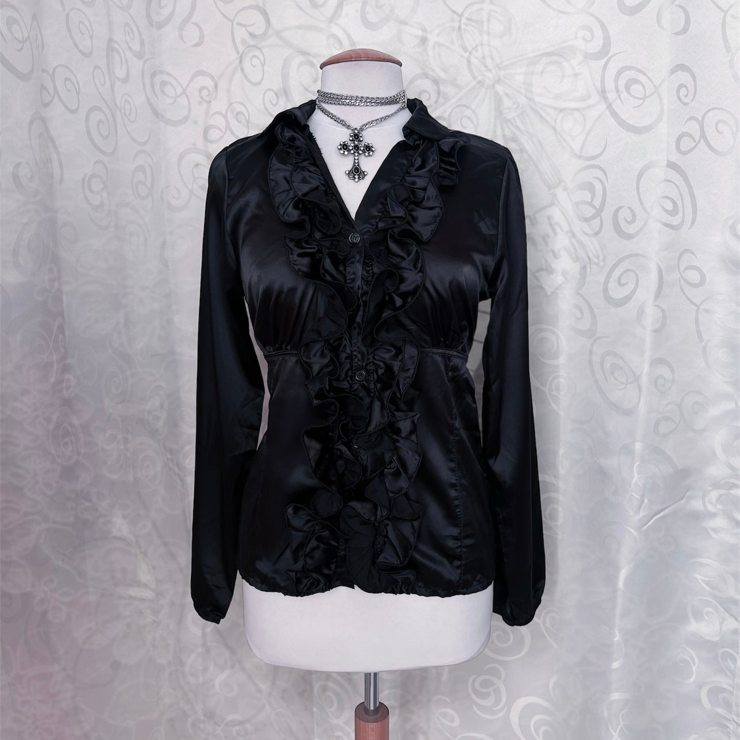 00’s deadstock Gothic/Jirai Kei black satin ruffle shirt 🕷️