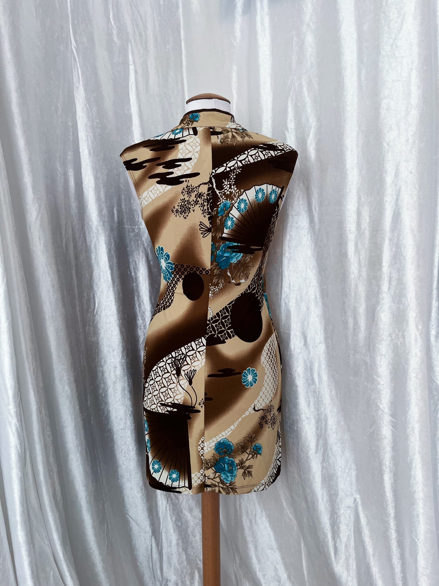 Beautiful beige & brown Qipao cheongsam dress 🦋