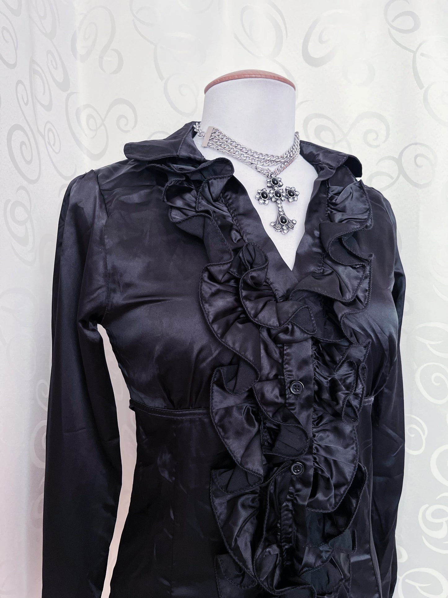 00’s deadstock gothic ruffle black shirt 🦇