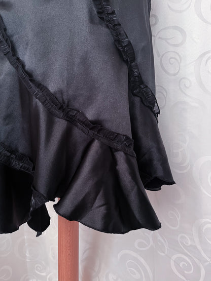 00’s whimsy asymmetrical black satin skirt 🦇🧚🏾