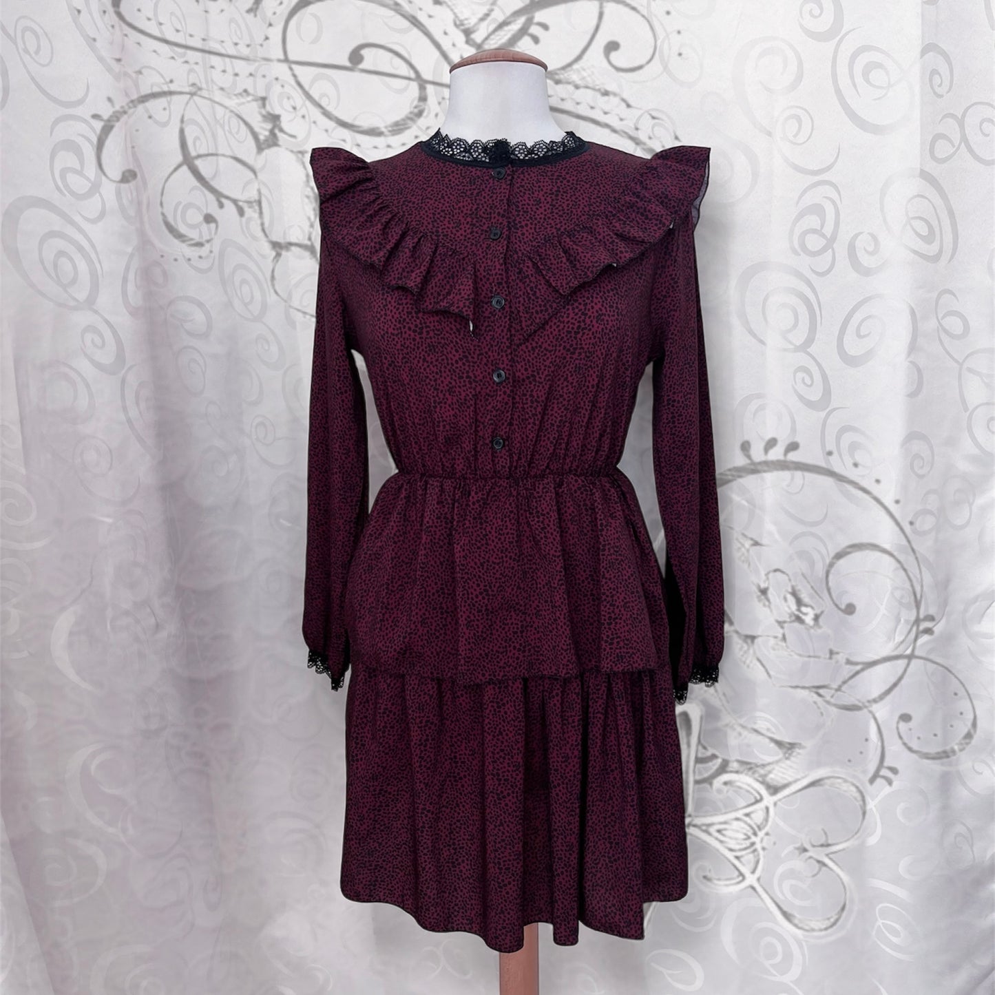 Gothic lolita / Jirai kei burgundy dress with leopard print ✝️