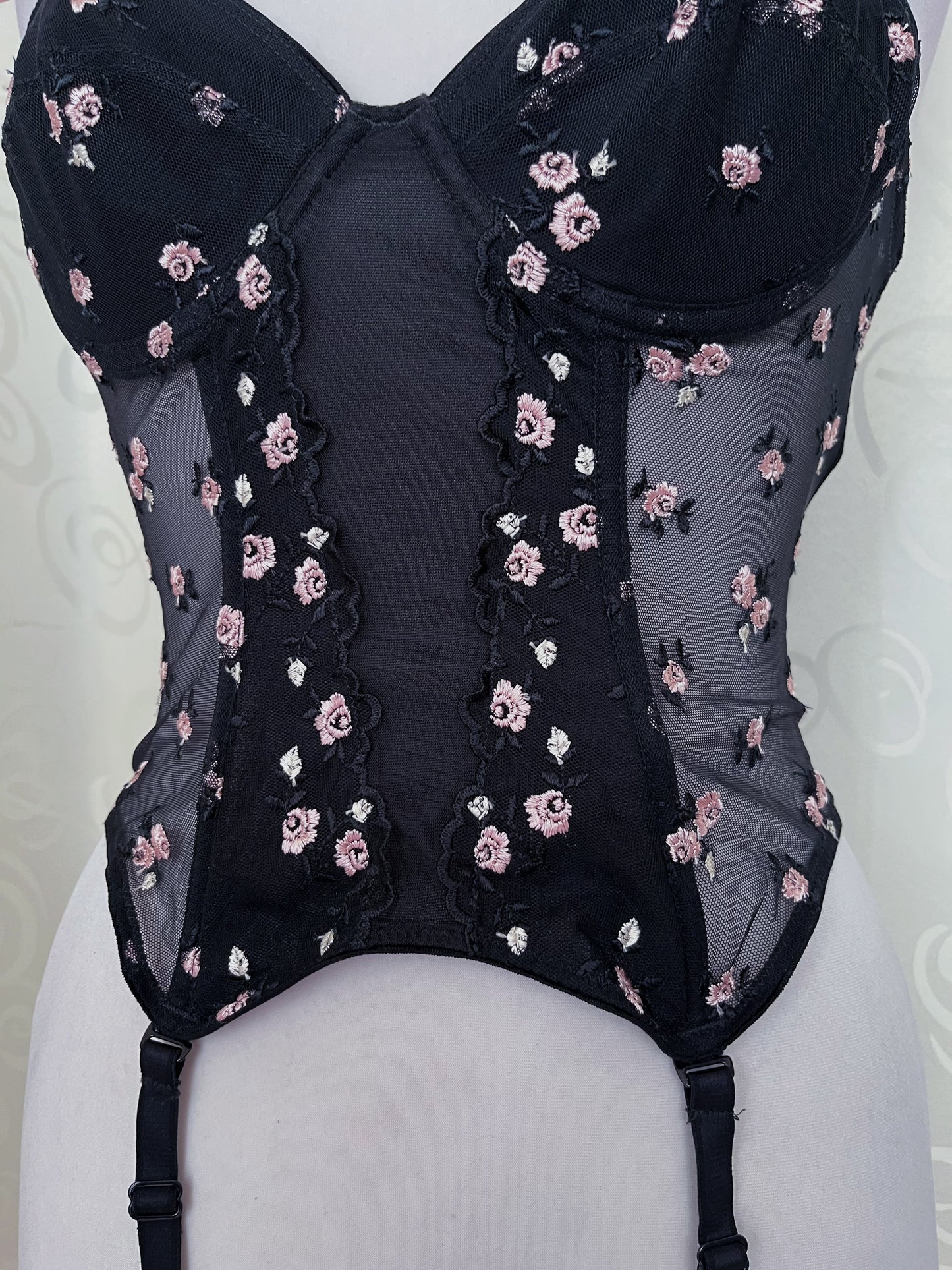 Coquette sheer embroidered corset 🌸