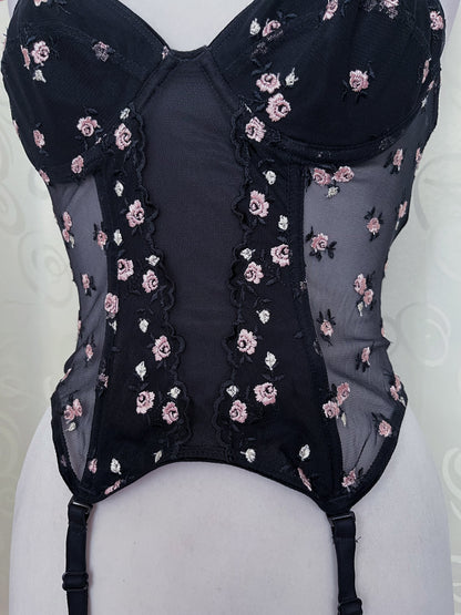 Coquette sheer embroidered corset 🌸