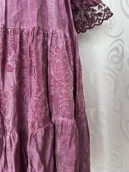 Beautiful whimsy medieval style rose off-shoulder dress 🎀🗡️