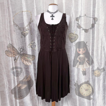 00’s village witch brown corset dress 🐐🥧🧙🏻‍♀️