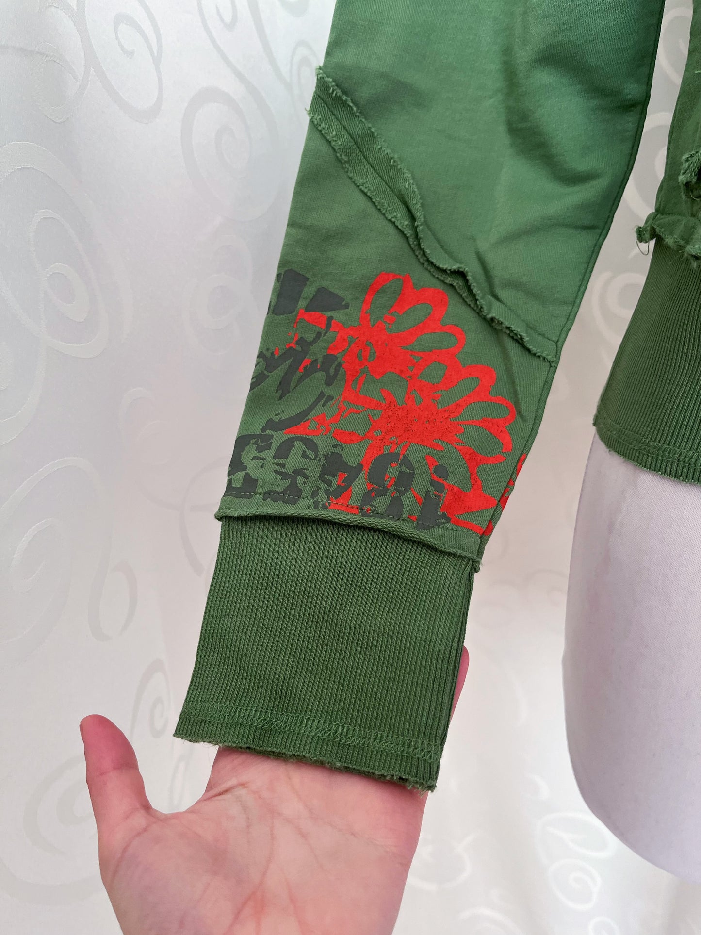 00’s/Y2K iconic embroidered & printed 
green hooded jacket 🐍🦎