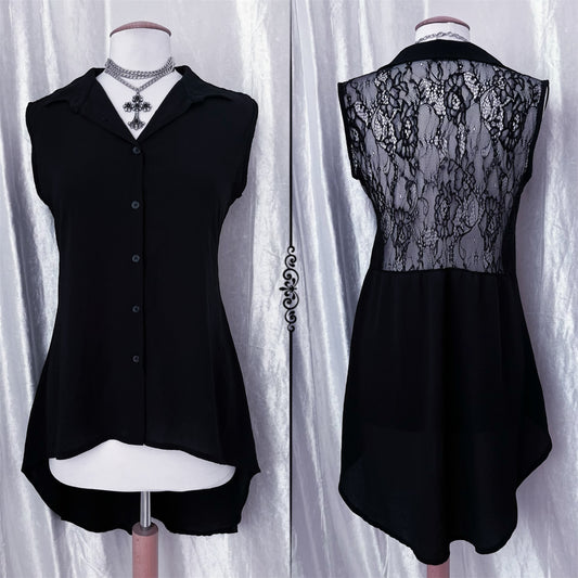 Gothic black shirt with lace and long tail on the back 🕸️🕷️
