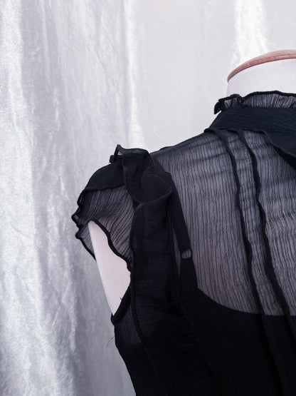 Gothic lolita mesh dress with ruffle details 💜🌀