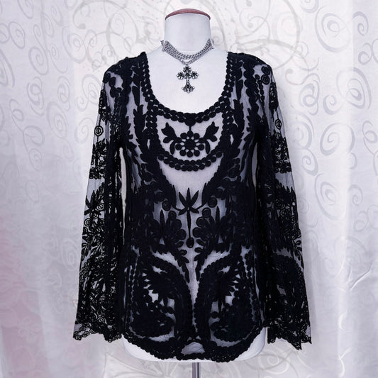 00’s whimsygoth see-through embroidered top 🦇🔮