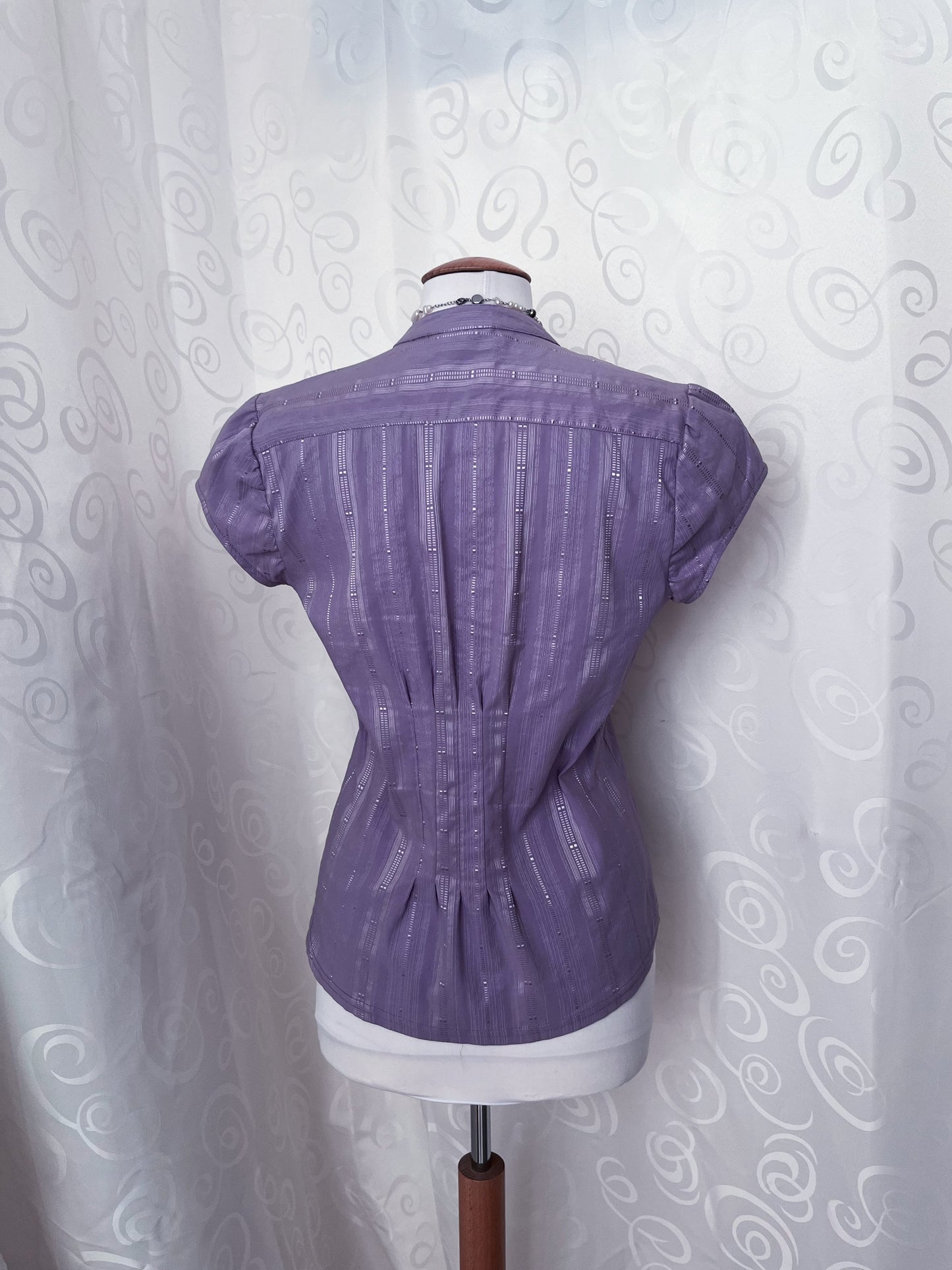 Cutest coquette striped lilac shirt 💜🎀