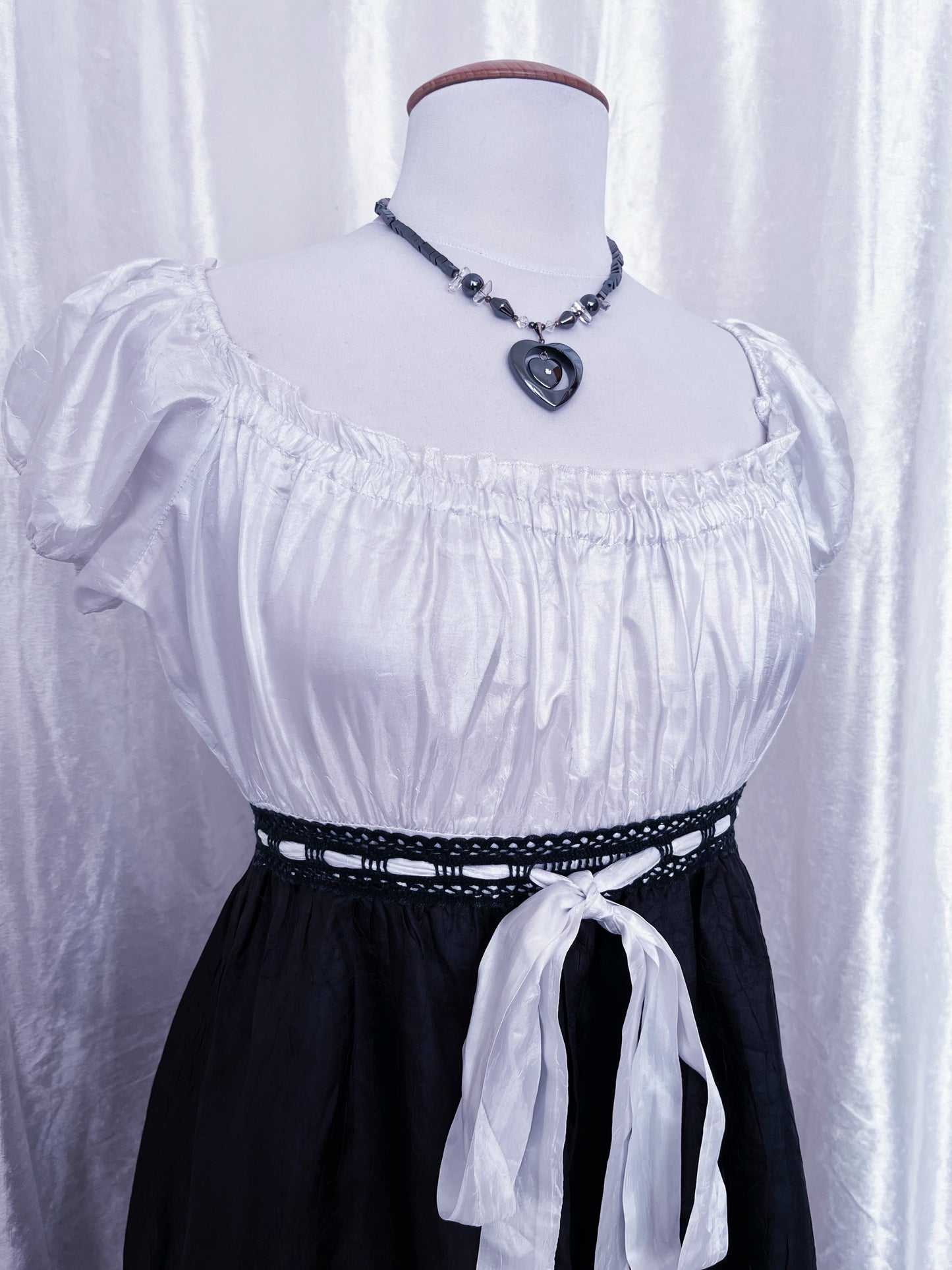 00’s milkmaid gothic coquette dress ⋆.ೃ࿔*:･