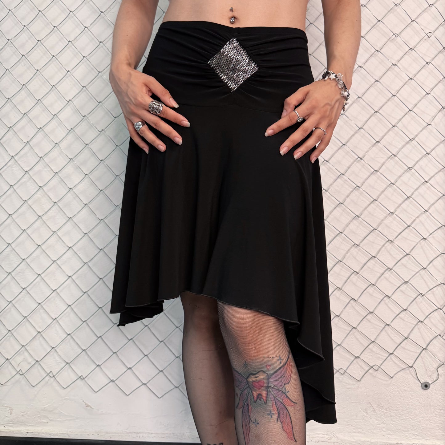 00’s witchy asymmetrical skirt 🌀🦇