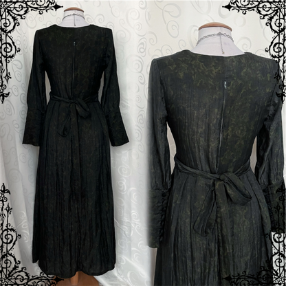 Medieval renaissance dark olive maxi dress 🫒🧚🏾🗡️