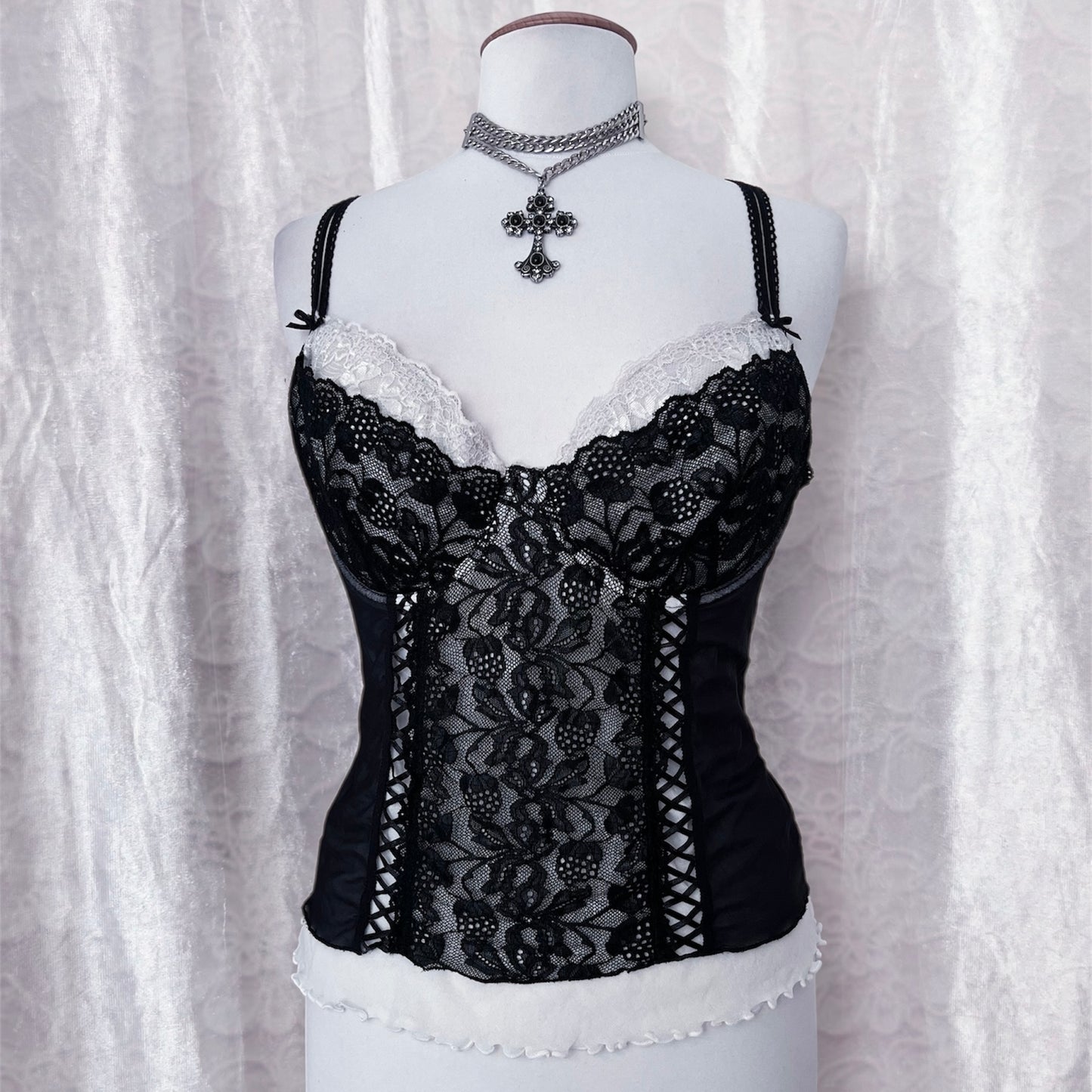 Gothic black & white bustier/corset top 🖤🦷