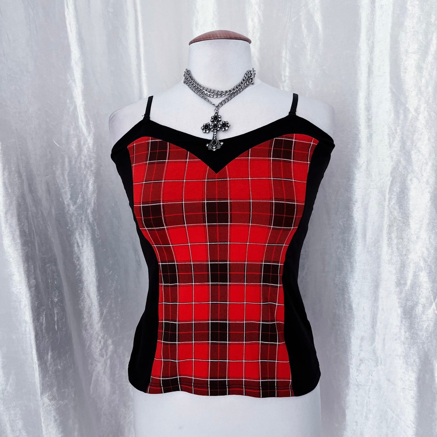 Iconic Melrose emo plaid top ❤️