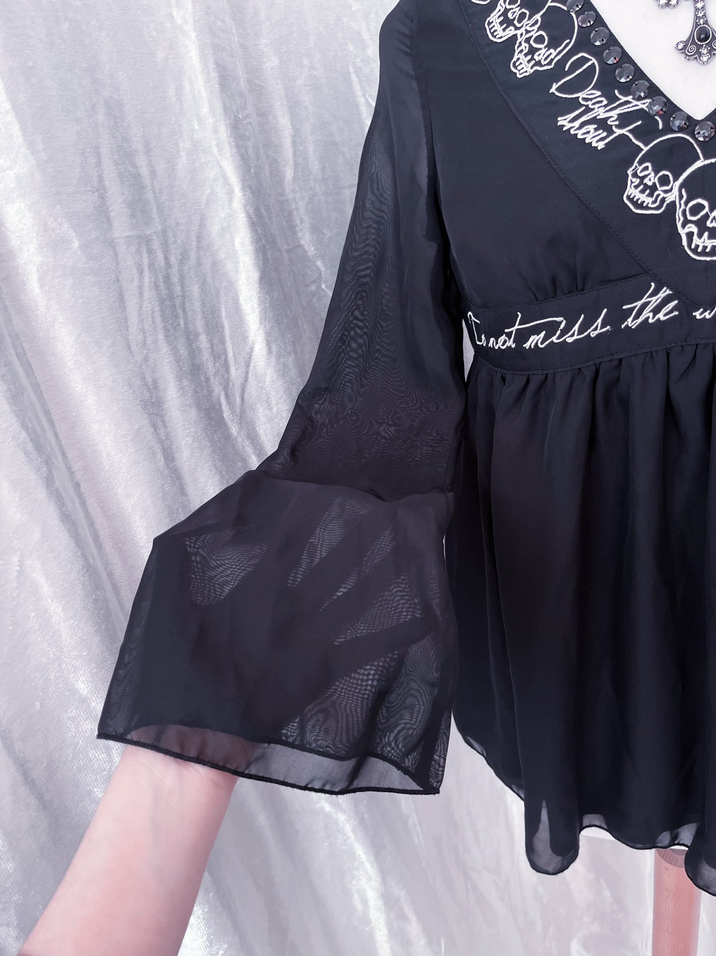 DEADSTOCK Japanese Ghost of Harlem Oversize Mesh top with embroidered skull details 💀