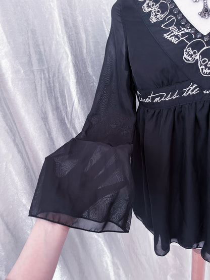 DEADSTOCK Japanese Ghost of Harlem Oversize Mesh top with embroidered skull details 💀