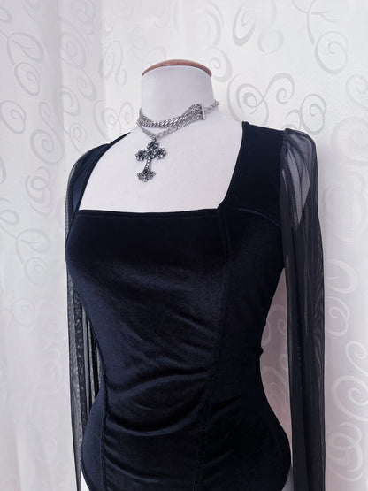 Gothic velvet top with long mesh sleeves 🦇🌑