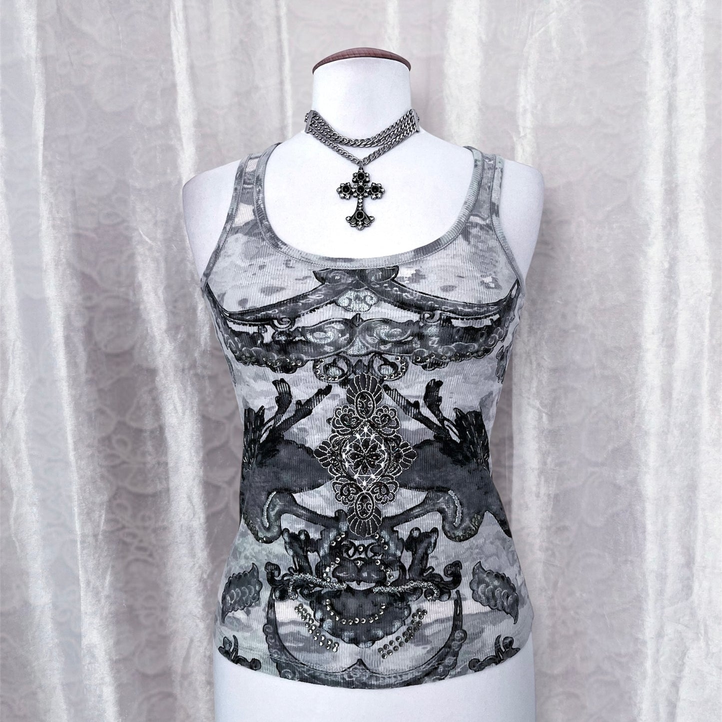 Y2K style graphic & beaded tank top ✨